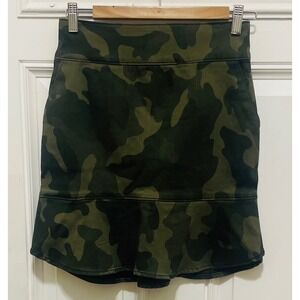 White House‎ Black Market Camo Flounce Skirt Mini Casual Size 00